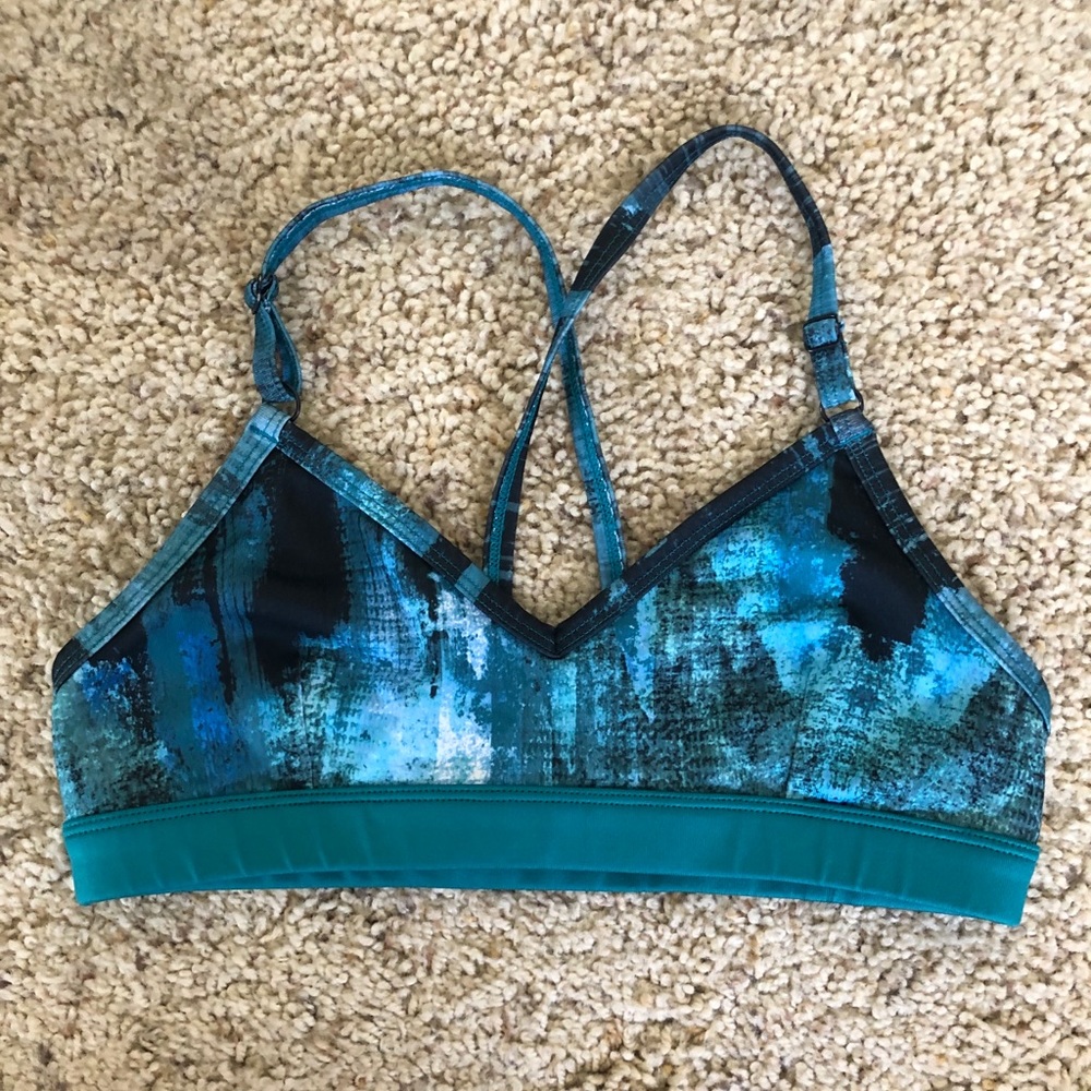 Alo yoga sports bra